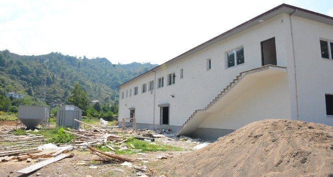 Görele’de modern mezbahane tesisinde sona yaklaşıldı