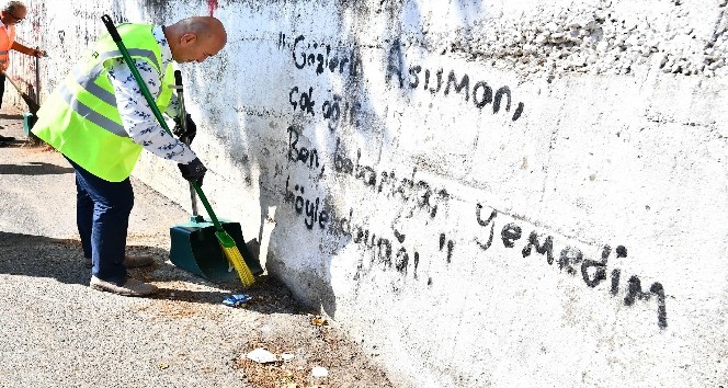 İzmir’de temizlik seferberliği sürüyor