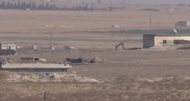 PKK/PYD terör örgütü devriye öncesi tünelleri tahrip ediyor