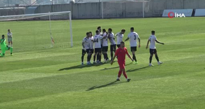 Beşiktaş, hazırlık maçında Ümraniyespor’u 3-1’le geçti