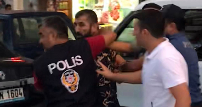 Kılıçdaroğlu&#039;na yumurta atan saldırganın kimliği belli oldu