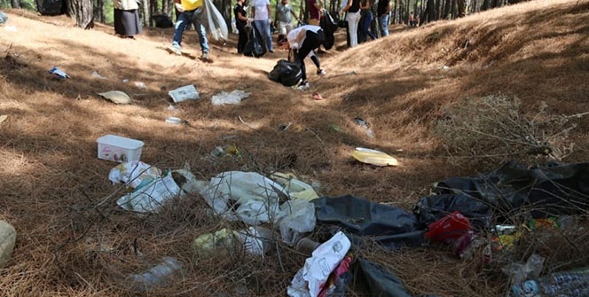 Kazdağları'ndan 1 ton çöp topladılar