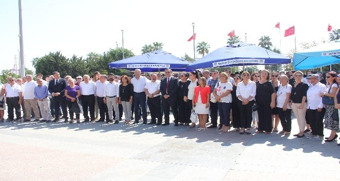 Mersin’de CHP’nin 96’ıncı kuruluş yıl dönümü törenle kutlandı