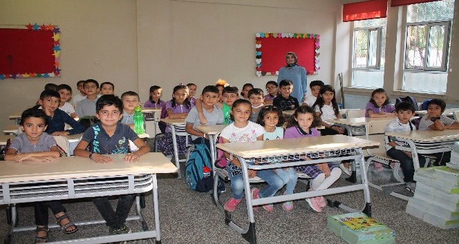 Midyat’ta 28 bin 543 öğrenci ders başı yaptı