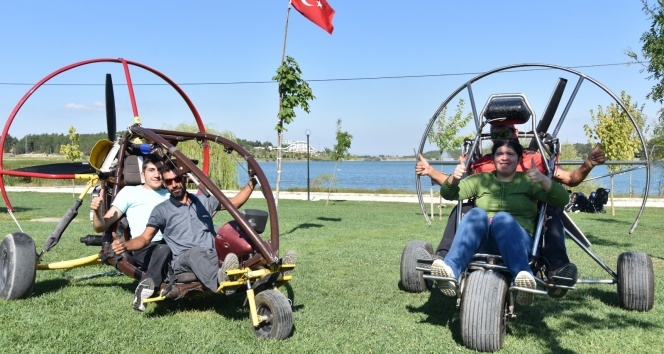 Bilecik semaları gyrocopter gösterisi ile renklendi
