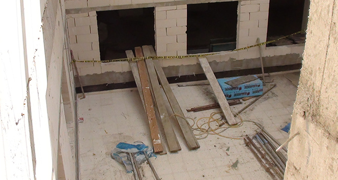 İnşaat iskelesinden düşen işçi hayatını kaybetti