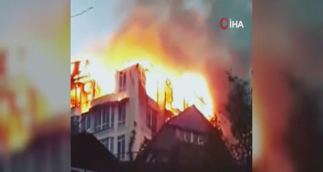 Rusya&#039;daki otel yangınında 1 kişi öldü, 20 kişi tahliye edildi
