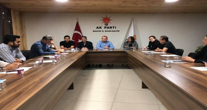 AK Parti İl Yönetim Kurulu toplantısı yapıldı
