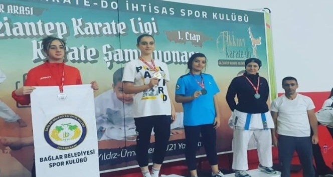 Sivaslı karateciler Gaziantep’ten dereceyle döndü