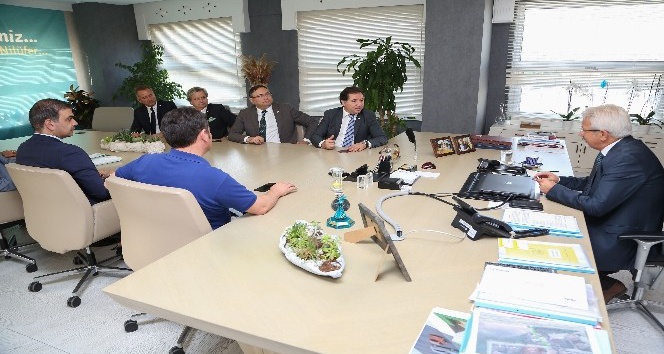 Bursaspor yönetiminden Başkan Erdem’e ziyaret