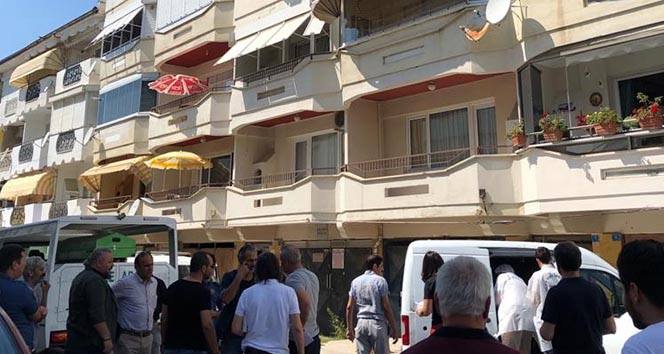 Bursa&#039;da vahşet! İşe gitmeyen kadın evinde 50 yerinden bıçaklanmış vaziyette bulundu