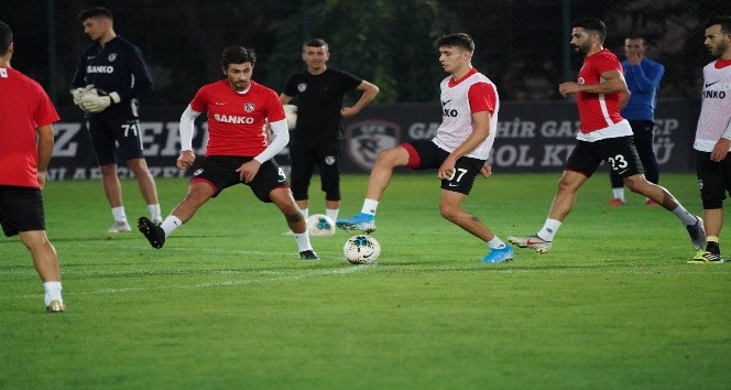 Gazişehir Gaziantep’te Beşiktaş hazırlıkları sürüyor