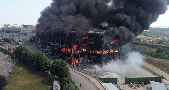 Kocaeli&#039;de 4 kişiye mezar olan fabrikadaki yangına ihmaller neden olmuş