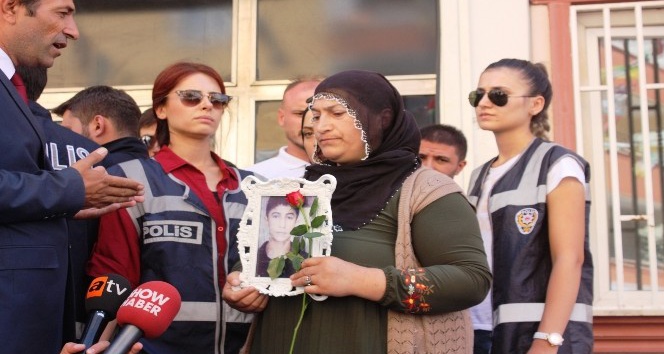 Eylem yapan ailelerle HDP’liler arasında gerginlik