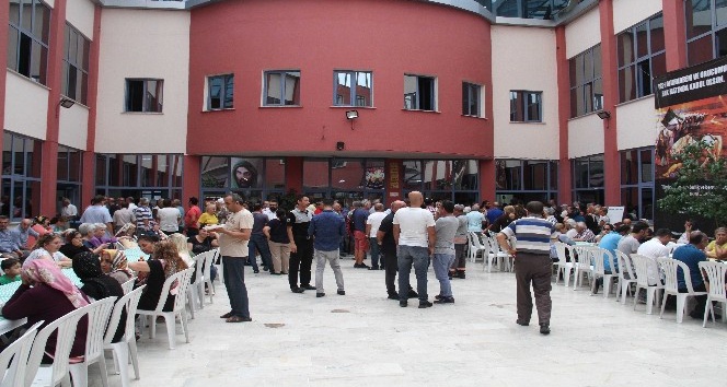 Kartal’da Muharrem ayı dolayısıyla aşure ve lokma dağıtımı