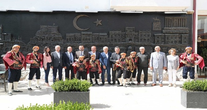 ATO, Atatürk’ün Ankara’ya gelişinin 100. yılını kutlamaya hazırlanıyor