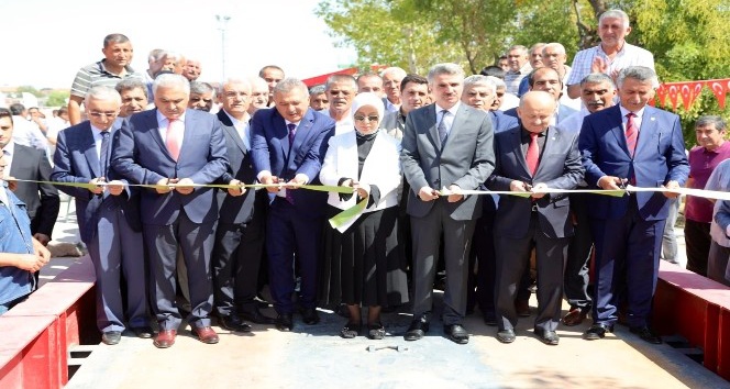 Eski Ticaret Bakanı Tüfenkci, pancar alım kampanyası açılış törenine katıldı