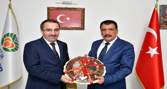 Kamu Hastaneleri Genel Müdürü Ataseven’den Başkan Gürkan’a ziyaret