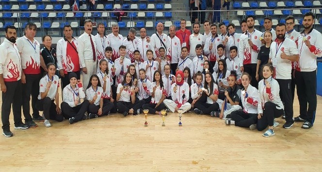 Taekwondo Milli Takımı, Bulgaristan’da 31 madalya kazandı