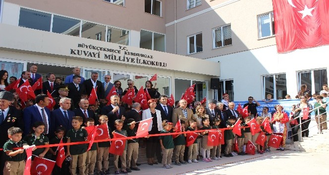 Vali Yerlikaya, Kuvayı Milliye İlkokulu’nun açılışını yaptı
