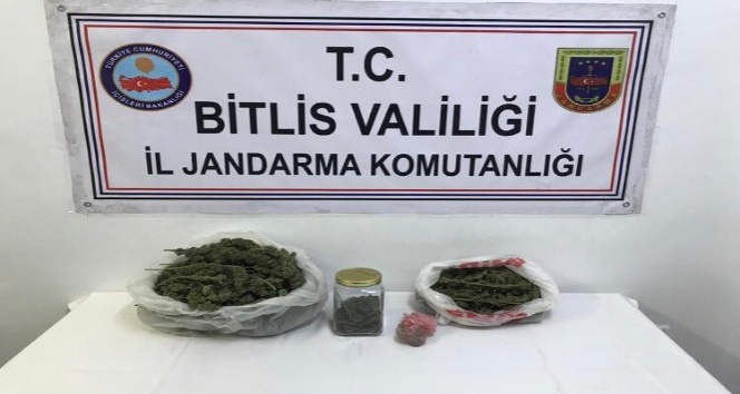 Bitlis’te 4 kilo 300 gram kubar esrar ele geçirildi