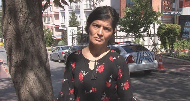 İşten çıkarılan kadın işçi HDP Genel Merkezi önünde eylem yaptı