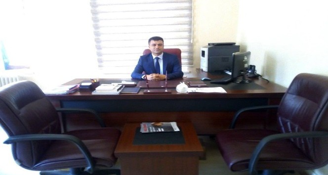 Okay öğretmen, milli fantastik bilim kurgu kitabı yazdı