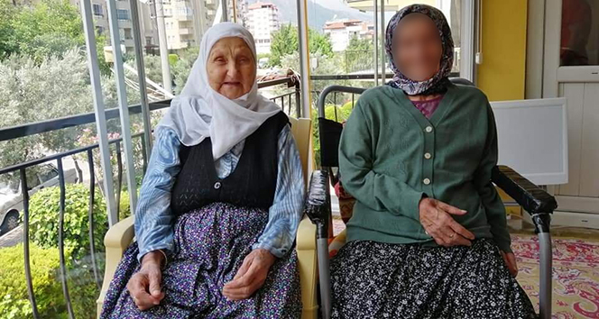 Antalya&#039;da 92 yaşındaki kadına baltalı gasp