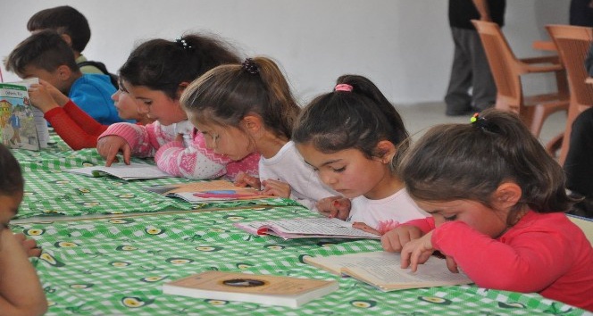 Emine Bulut adına kütüphane kurdu