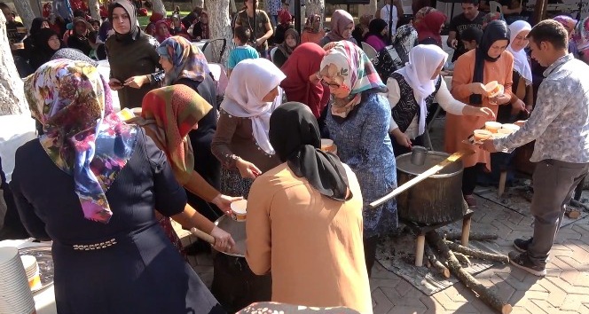 Yahşihan’da 10 bin kişiye aşure ikram edildi