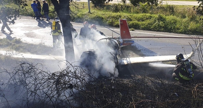 İtalya’da tek motorlu uçak düştü: 1 ölü, 3 yaralı