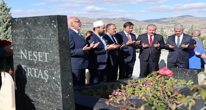 TBMM Başkanı, Şentop merhum bozlak ustasına dua etti