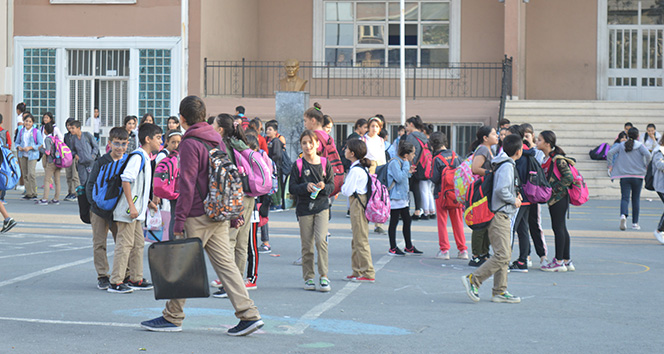 İstanbul'da 14 okulda eğitime bugün ara verildi