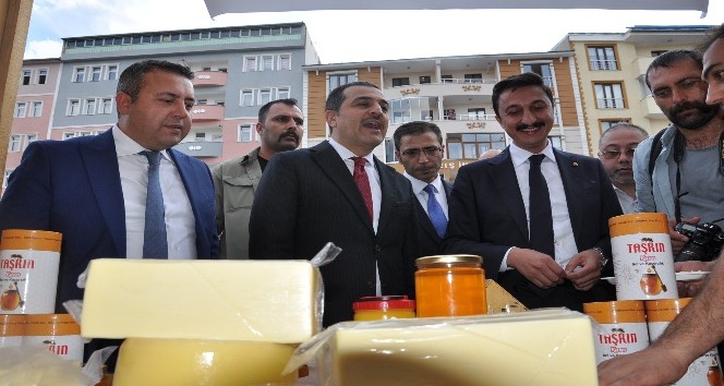 Türkiye’nin yöresel peynirleri Kars’ta buluştu