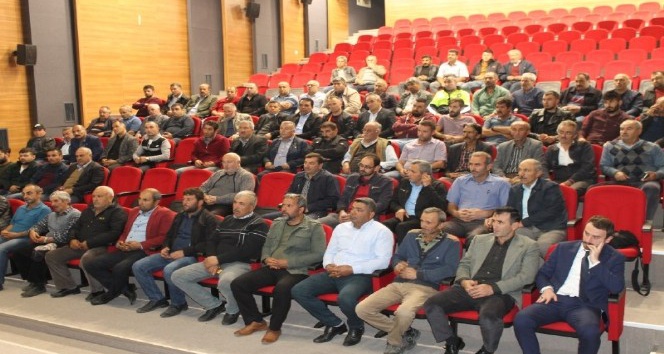 Akdağmadeni’nde servis şoförlerine eğitim verildi