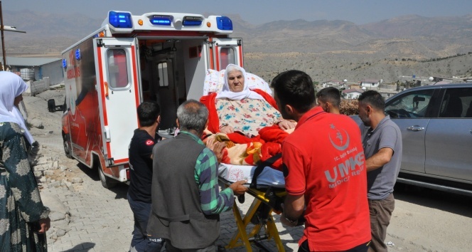 152 kiloluk kadın obez ambulansla taşındı