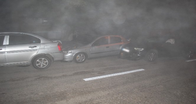 Tekirdağ’da kontrolden çıkan otomobil park halindeki araçlara çarptı