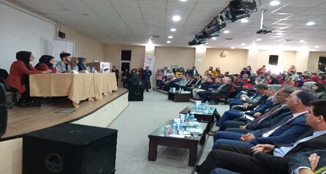 Anadolu Mektebi, Van’da Necip Fazıl’ı Van’da andı
