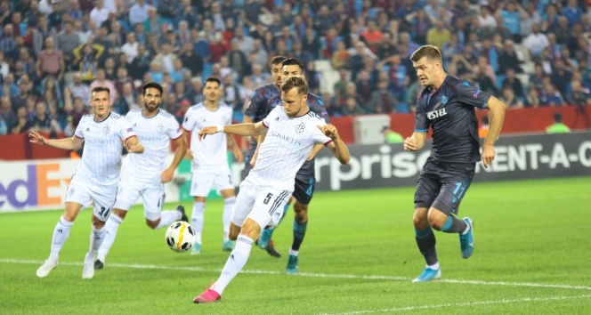 Trabzon'da kazanan çıkmadı! Maç sonucu: Trabzonspor 2-2 Basel