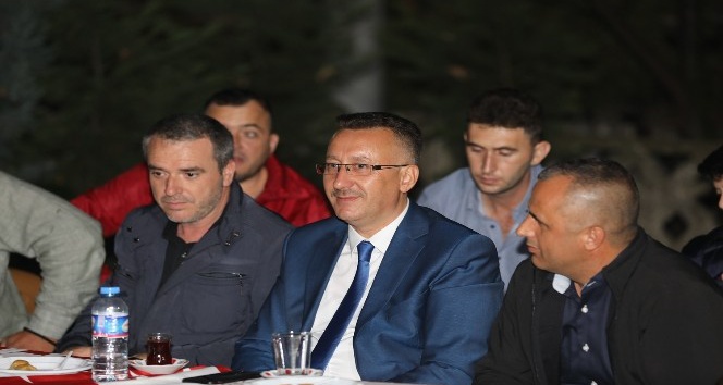Başkan Işıksu, Arnavutluların dayanışma toplantısına katıldı