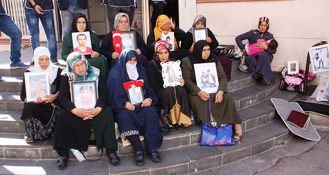 HDP önündeki ailelerin evlat nöbeti 36’ncı gününde