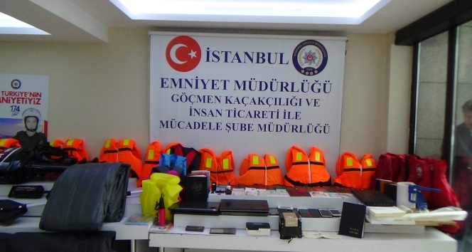 İstanbul&#039;dan Avrupa&#039;ya göçmen taşıyan insan kaçakçılarına operasyon