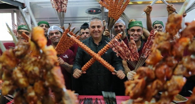 Adana’da 3 günde 30 ton et tüketildi