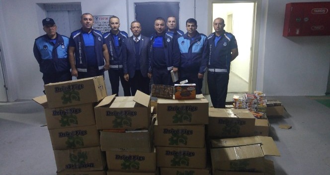 Zabıta ekipleri tarihi geçmiş 35 koli ürünü imha etti