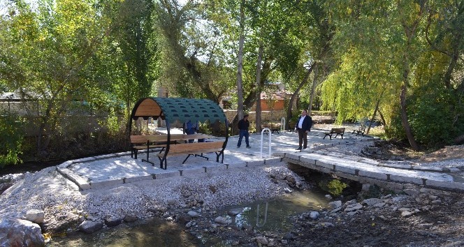 Bünyan Belediyesi Topsöğüt Mahallesinde Dinlence Alanı Yapıyor