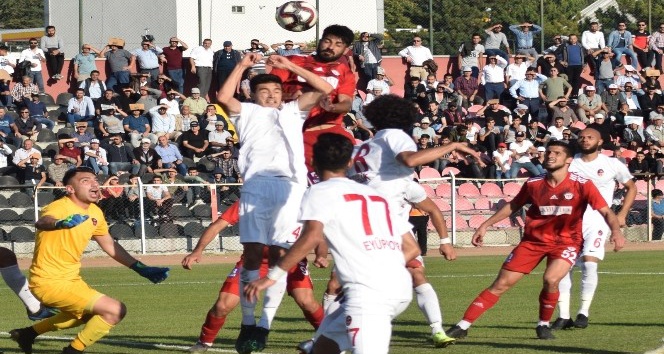 TFF 2. Lig: Yeni Çorumspor: 3 - Başkent Akademi FK: 2