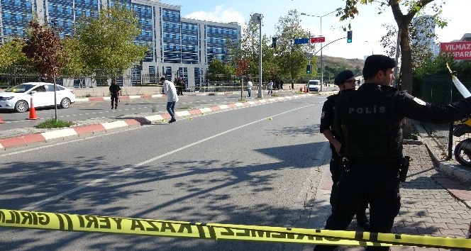 Kartal’daki Anadolu Adalet Sarayı önünde silahlı çatışma: 2’si ağır 4 yaralı