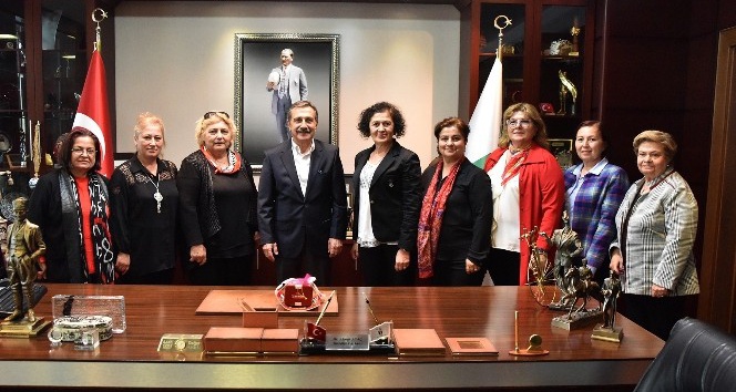 Başkan Ataç Trabzon Yaşam Kadın Derneğiyle bir araya geldi