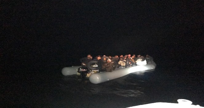 İzmir’de 51 kaçak göçmen yakalandı