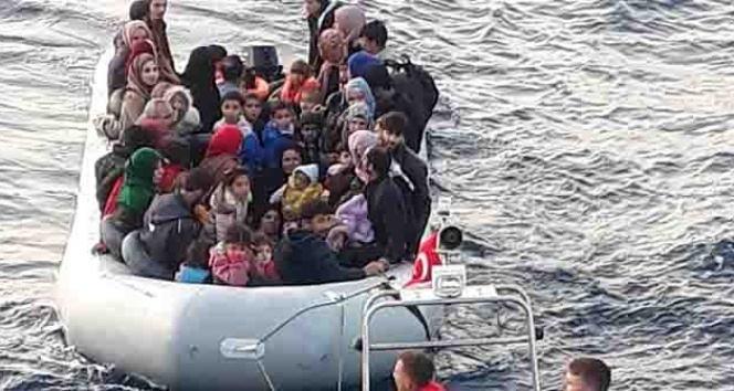 Kuşadası Körfezi’nde 40’ı çocuk 81 göçmen yakalandı